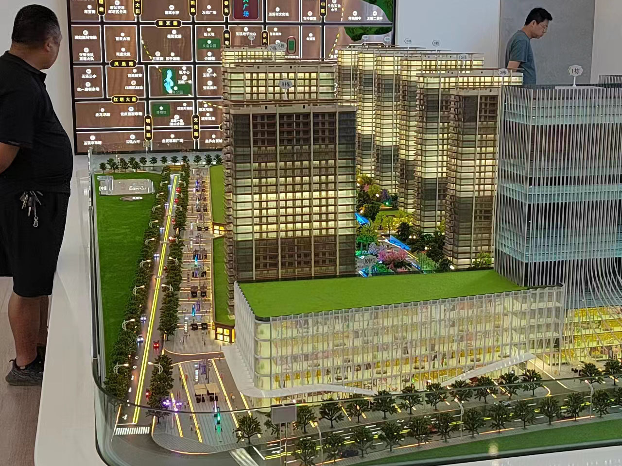 玉溪-復(fù)興廣場(chǎng)